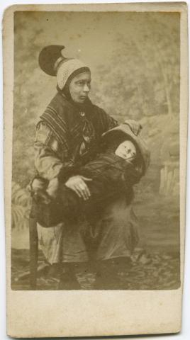 Image for Saami mother and child
